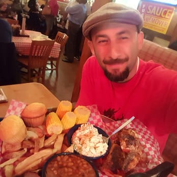Famous Daves - Oh happiness - Barbeque Near Me - Long Beach, California