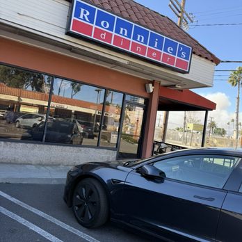 Ronnie's Diner - Diners Near Me - Los Angeles, California Ronnie's Diner - Diners Near Me - Los Angeles, California