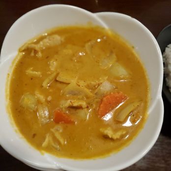 Million Thai Restaurant - Yellow chicken curry - Thai Near Me - Fairfield, California