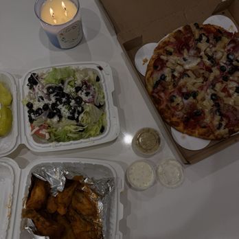 Big Rob's Pizzeria - Pizza Near Me - Westminster, California
