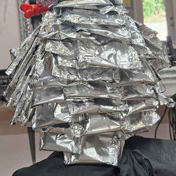 Annie's Salon - Foiling - Hair Salons Near Me - Phenix City, Alabama