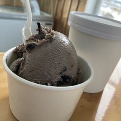 Crosswinds Farm & Creamery
