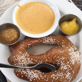 Hop Valley Brewing Company - Pretzel and beer cheese - Breweries Near Me - Eugene, Oregon