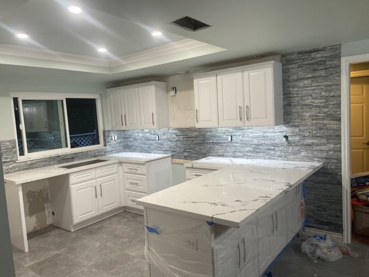 Kitchen Backsplash Tile Installation - Backsplash Tile installation
