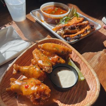 Cris and John - Bang bang wings - Vietnamese Near Me - Dallas, Texas