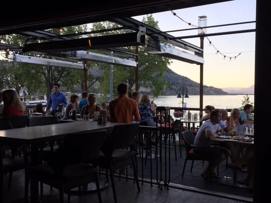 Salty's Beach House by null