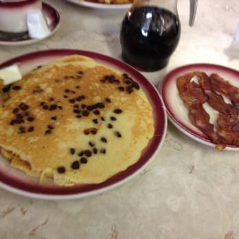 Tastee Diner - Chocolate Chip Pancakes and Bacon - Diners Near Me - Bethesda, Maryland Tastee Diner - Chocolate Chip Pancakes and Bacon - Diners Near Me - Bethesda, Maryland