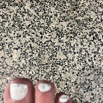 Tomy Rivero Beauty Lab - My horrible gel pedi - Waxing Near Me - New York, New York Tomy Rivero Beauty Lab - My horrible gel pedi - Waxing Near Me - New York, New York