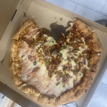 Chicago Pizza - This definitely got dropped with the poppers. Will give honest review next time but couldn't eat this on. - Pizza Near Me - San Leandro, California Chicago Pizza - This definitely got dropped with the poppers. Will give honest review next time but couldn't eat this on. - Pizza Near Me - San Leandro, California
