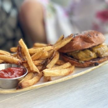 Monkeypod Kitchen - Kids cheeseburger - Tacos Near Me - Honolulu, Hawaii