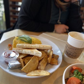 Alpaca Coffee & Tea - California omelette - Coffee & Tea Near Me - Idyllwild, California