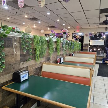 Nunzio’s - Inside seating - Italian Near Me - Spotswood, New Jersey Nunzio’s - Inside seating - Italian Near Me - Spotswood, New Jersey