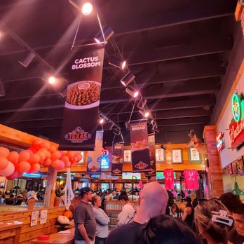 Texas Roadhouse - Interior - Steakhouses Near Me - El Cajon, California Texas Roadhouse - Interior - Steakhouses Near Me - El Cajon, California