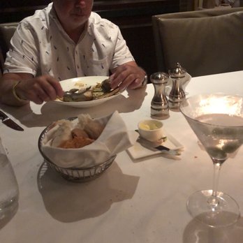 Thirty-two - Table - Steakhouses Near Me - Biloxi, Mississippi Thirty-two - Table - Steakhouses Near Me - Biloxi, Mississippi