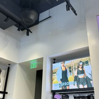 Fabletics - Sports Wear Near Me - San Diego, California