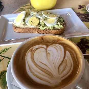 Tryst - Almond milk vanilla latte, avocado/hummus toast - Lounges Near Me - Washington, DC, District of Columbia