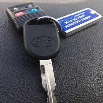 Johnny Locksmith - Replacement car key and remote for Ford Explorer 2010 in Phoenix. - Keys & Locksmiths Near Me - Phoenix, Arizona