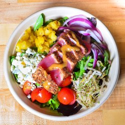 Big Buns - Yellowfin Tuna in a bowl with a bunch of fresh vegetables