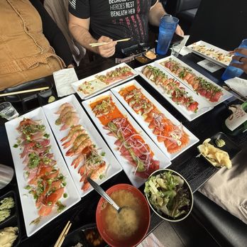 Sushi Loco - La Fusion Style Sushi, Crispy Garlic Tuna Carpaccio, House Green Salad, Soju, Caliente Style Sushi - Sushi Bars Near Me - Corona, California Sushi Loco - La Fusion Style Sushi, Crispy Garlic Tuna Carpaccio, House Green Salad, Soju, Caliente Style Sushi - Sushi Bars Near Me - Corona, California