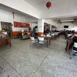 Comida China Shanghai - Lots of seating