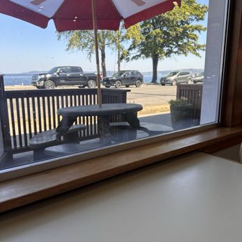 Sunfish - Outside view - Seafood Near Me - Seattle, Washington