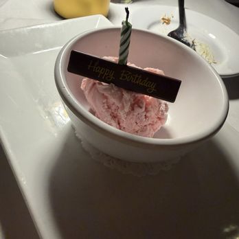 Moderne Barn Restaurant - Ice cream - New American Near Me - Armonk, New York
