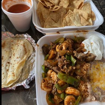 Salt Flats Cafe - Fajitas - Cafes Near Me - Wendover, Utah Salt Flats Cafe - Fajitas - Cafes Near Me - Wendover, Utah