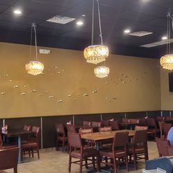 North Harbor Bistro - Inside seating area