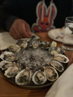 Saltwater Fish House & Oyster Bar by null