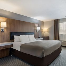Quality Inn & Suites - Handicap King