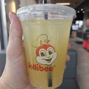 Jollibee - Chicken Shop Near Me - Sterling Heights, Michigan