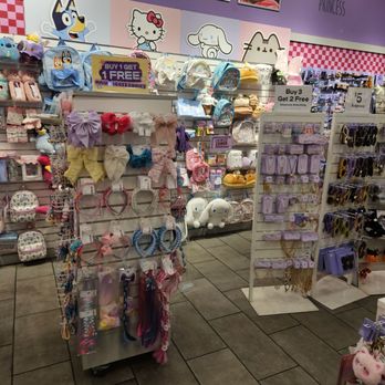 Claire's - Inside the store - Accessories Near Me - Burbank, California
