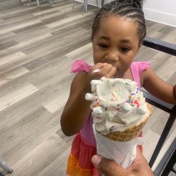 Surreal Creamery - Ice Cream & Frozen Yogurt Near Me - Philadelphia, Pennsylvania