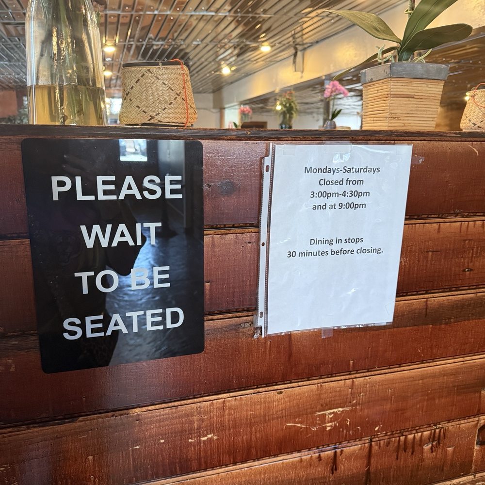 Sabaidee Thai Cuisine - Interior - Thai Near Me - Lehi, Utah