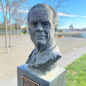 Harold “Hal” A. Ellis Jr. Bust - Landmarks & Historical Buildings Near Me - Oakland, California Harold “Hal” A. Ellis Jr. Bust - Landmarks & Historical Buildings Near Me - Oakland, California
