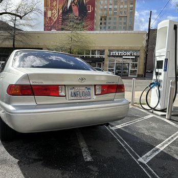 Electrify America - Difficult to charge when combustion engine cars are taking up the EV spaces - EV Charging Stations Near Me - Sacramento, California Electrify America - Difficult to charge when combustion engine cars are taking up the EV spaces - EV Charging Stations Near Me - Sacramento, California