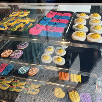 Vander Ploeg Bakery - Case of sugar cookies - Bakeries Near Me - Pella, Iowa