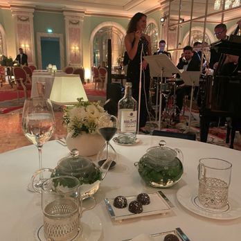 The Ritz Restaurant - British Near Me - London, XGL The Ritz Restaurant - British Near Me - London, XGL