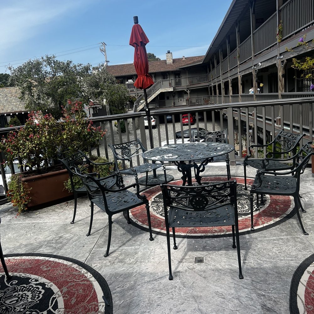 Coachman's Inn - Hotels Near Me - Carmel, California Coachman's Inn - Hotels Near Me - Carmel, California