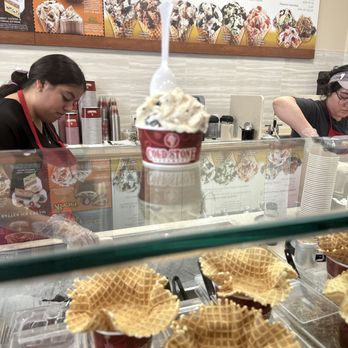 Cold Stone Creamery - Ice Cream & Frozen Yogurt Near Me - Santa Ana, California