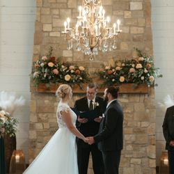 Huckleberry Floral Design & Gift
