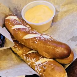 Shamrocks Pub & Grill - Shamrock Pretzels - Best thing all night!