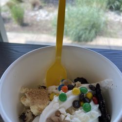 Chiller Bee Frozen Yogurt - Frisco