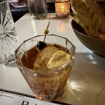 Barley & Smoke - Banana nut old fashioned - Speakeasies Near Me - Peoria, Arizona Barley & Smoke - Banana nut old fashioned - Speakeasies Near Me - Peoria, Arizona
