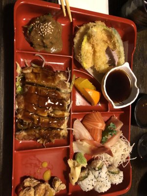 Hi Dozo Sushi by null