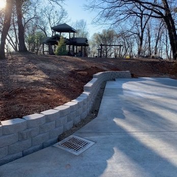 Freschi Construction - Keystone blockwall and concrete - General Contractors Near Me - Grass Valley, California