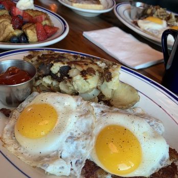 Broadway Diner - Corned Beef Hash and Two Eggs - Diners Near Me - Hicksville, New York Broadway Diner - Corned Beef Hash and Two Eggs - Diners Near Me - Hicksville, New York
