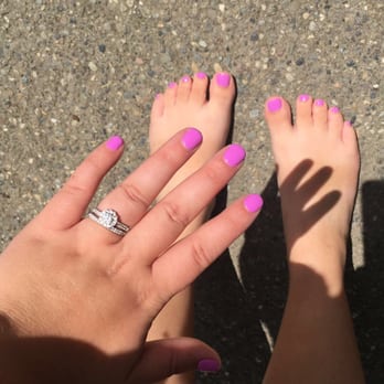 Rainier Nails & Spa - Matching colors, shellac on nails and normal polish on my toes! - Nail Salons Near Me - Puyallup, Washington