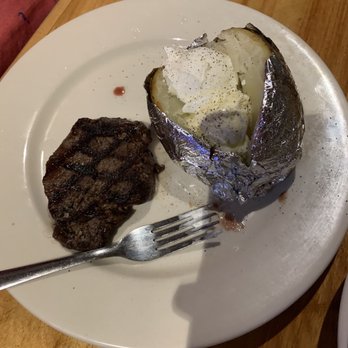 Logan's Roadhouse - 6 oz steak - Steakhouses Near Me - Midwest City, Oklahoma