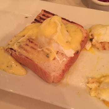 Tanner Smiths - My eggs Benedict sans meat. Apparently I had to ask for it. - Cocktail Bars Near Me - New York, New York Tanner Smiths - My eggs Benedict sans meat. Apparently I had to ask for it. - Cocktail Bars Near Me - New York, New York